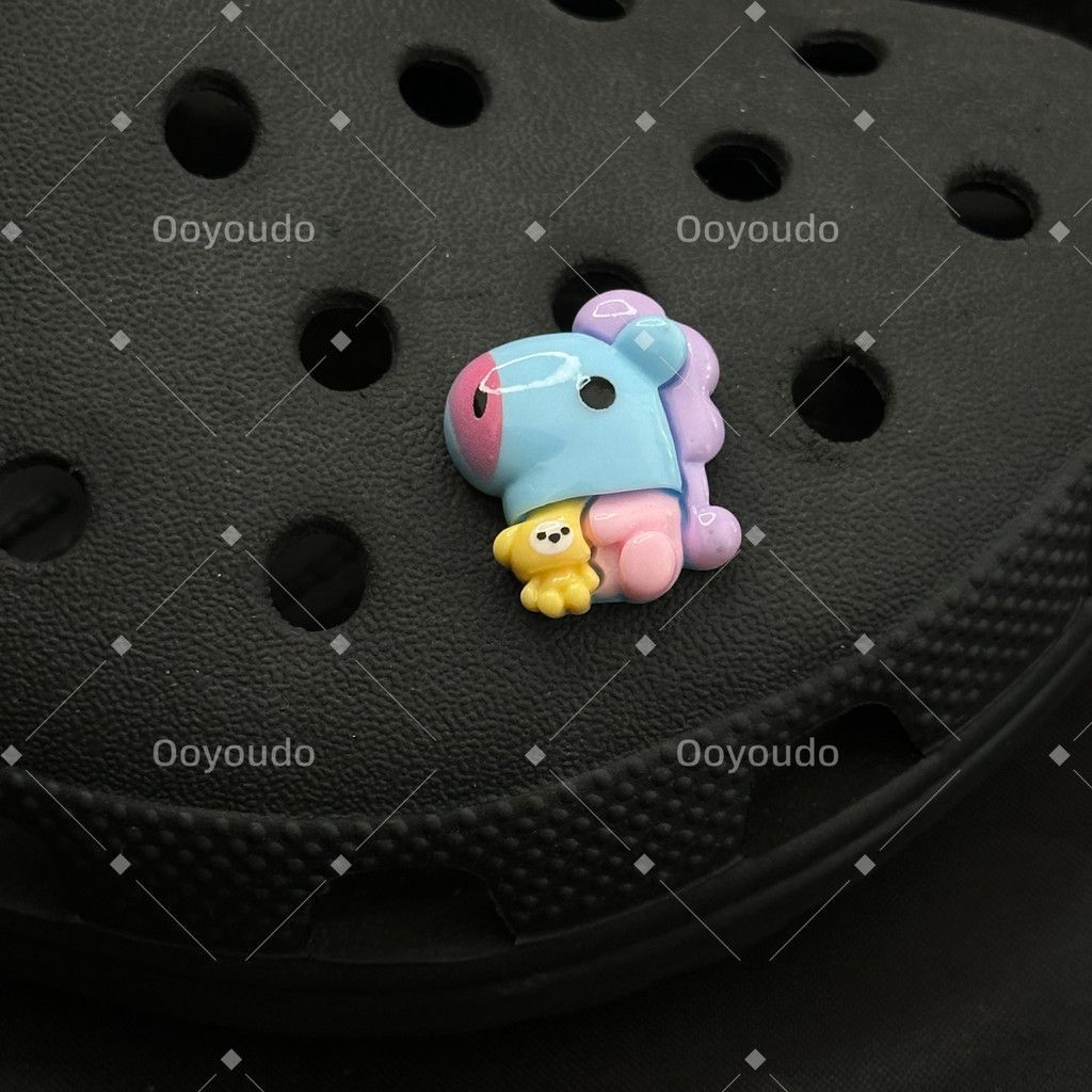 bt21 cartoon-style slip-on sho - Decor Lighting Online recension och pris