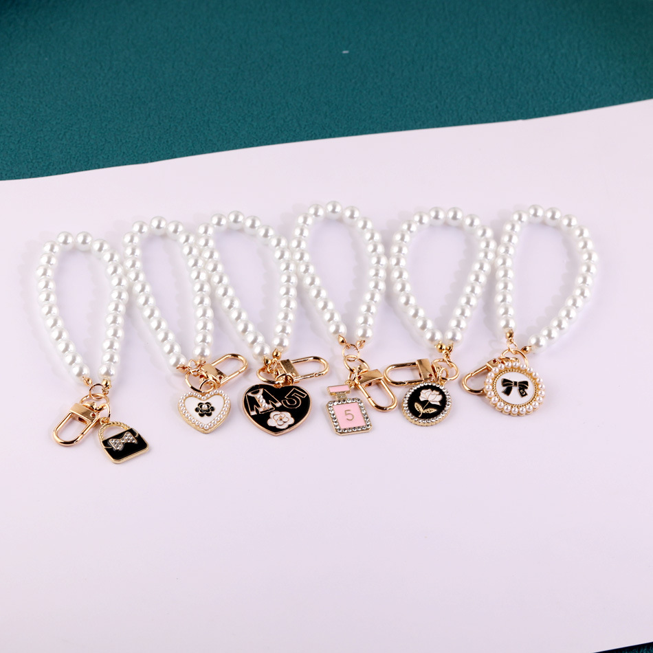 Elegant Pearl Handbag Chain, D - Decor Lighting Phone Number recension och pris